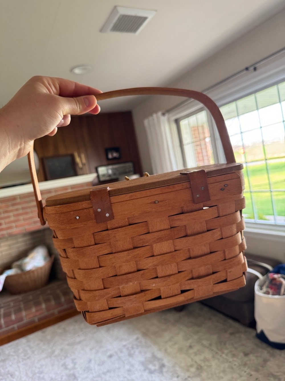Longaberger Natural Brown Woven Picnic Basket with Handle Nantucket basket - Picture 2 of 12